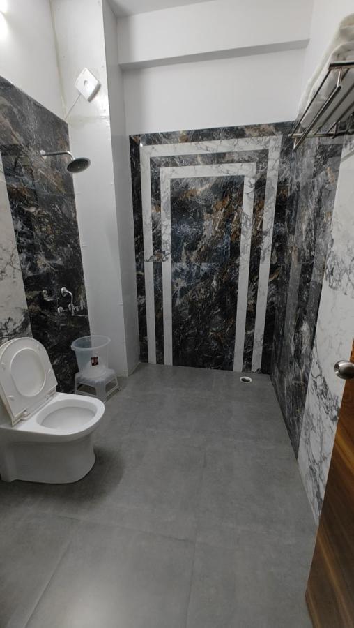 Hotel Anantam Residency Uttarkāshi Kültér fotó