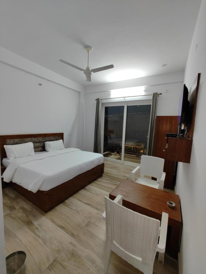 Hotel Anantam Residency Uttarkāshi Kültér fotó
