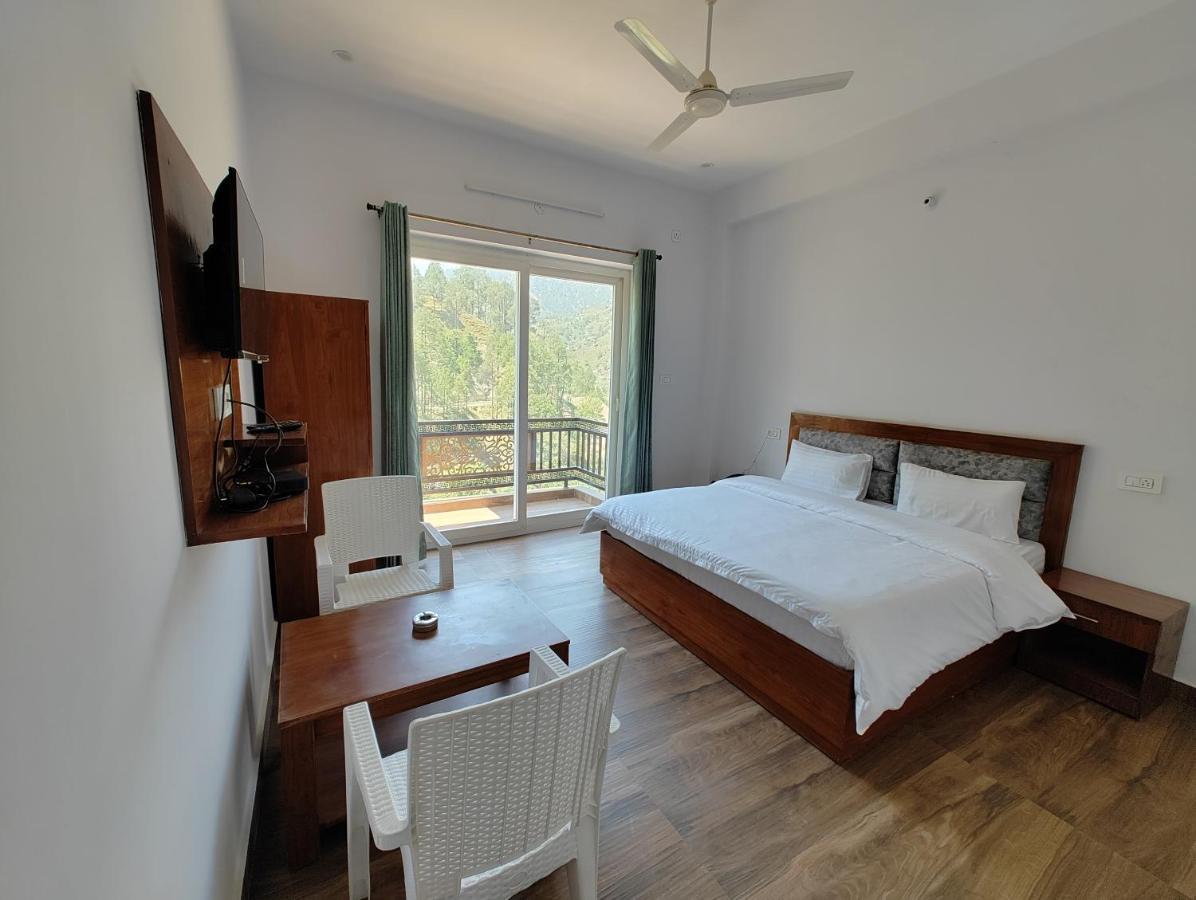 Hotel Anantam Residency Uttarkāshi Kültér fotó